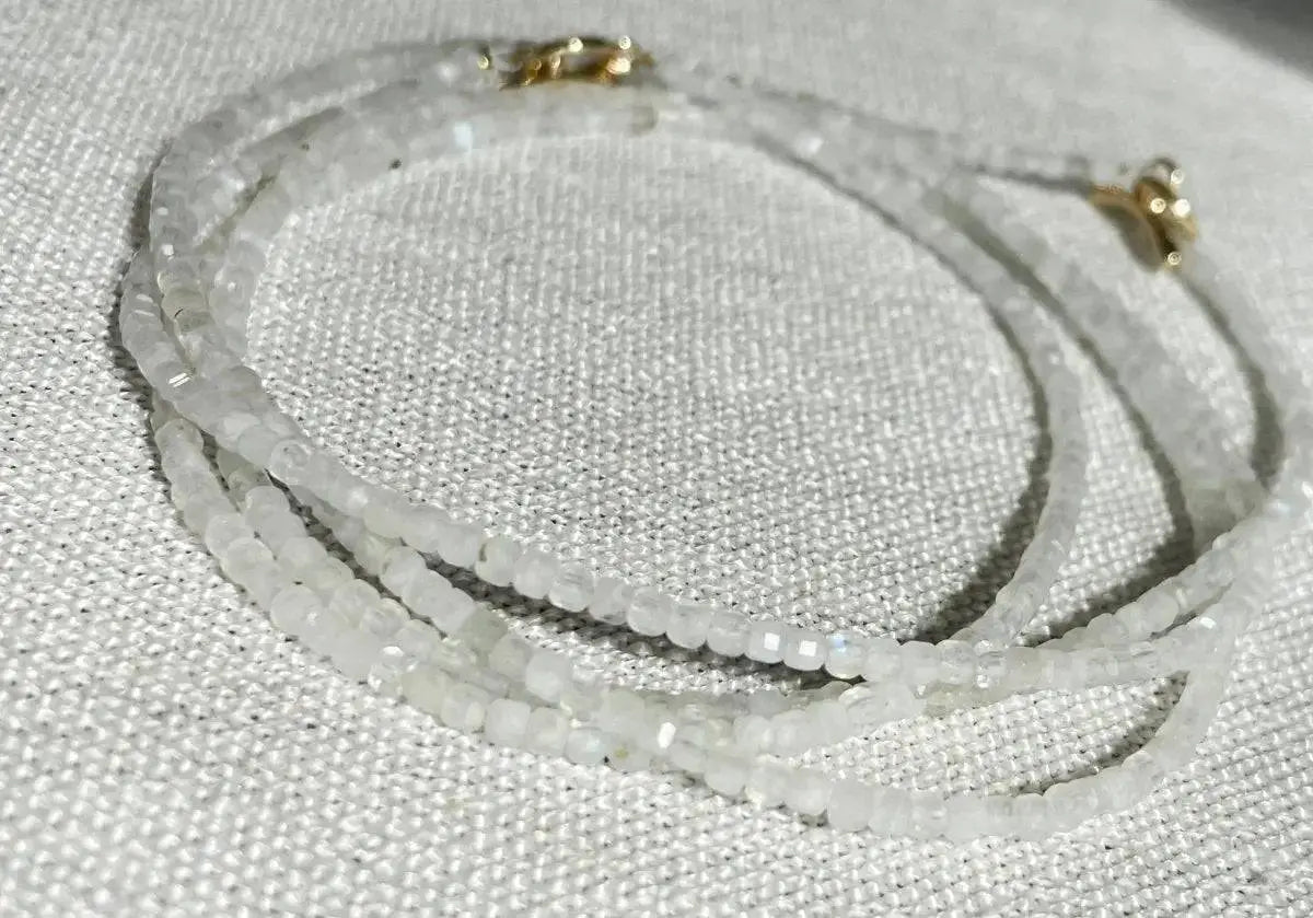 Lunar Whisper – Moonstone With Blue Sheen Necklace